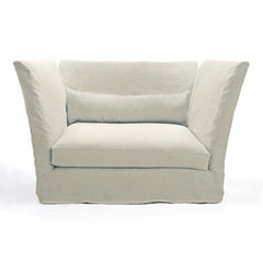 C3900-02 Loveseat